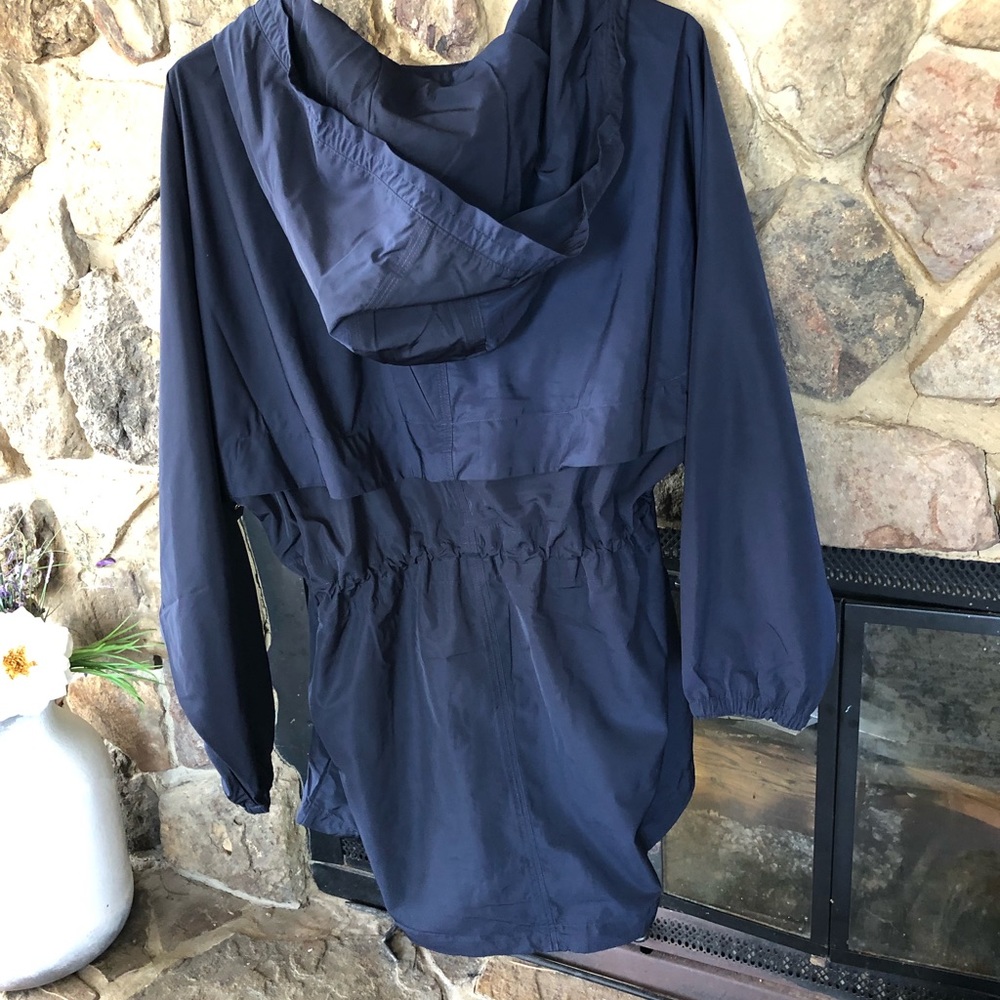 Athleta Rainfall Swing Parka